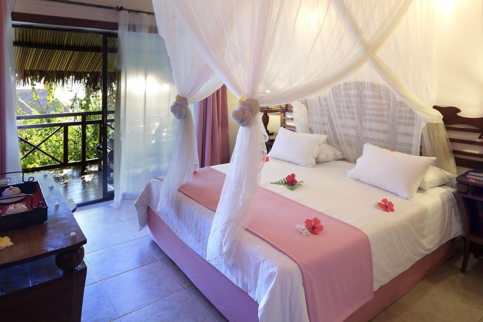 Nosy Be Hotel & Spa Ambaro Екстер'єр фото