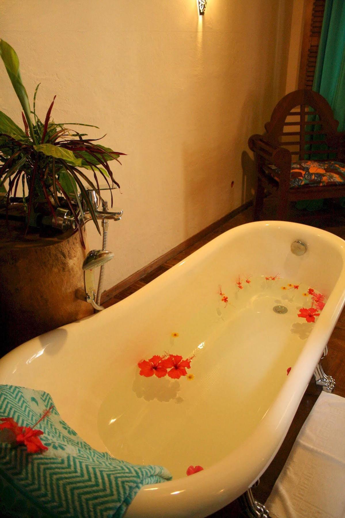 Nosy Be Hotel & Spa Ambaro Екстер'єр фото